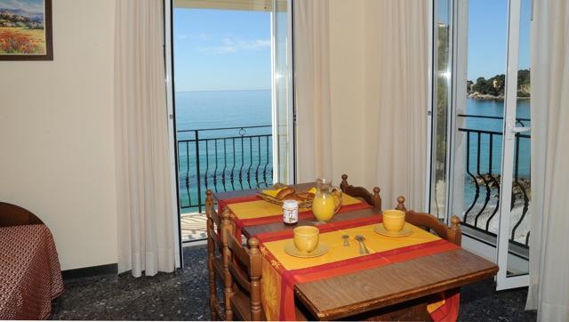 Holiday'S Beach Aparthotel Ventimiglia Luaran gambar