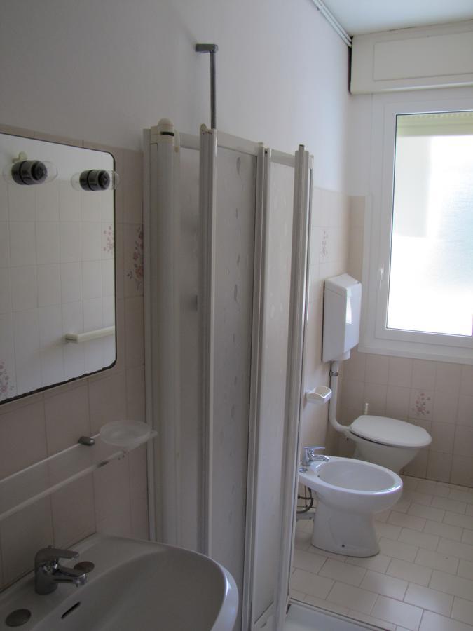 Holiday'S Beach Aparthotel Ventimiglia Luaran gambar