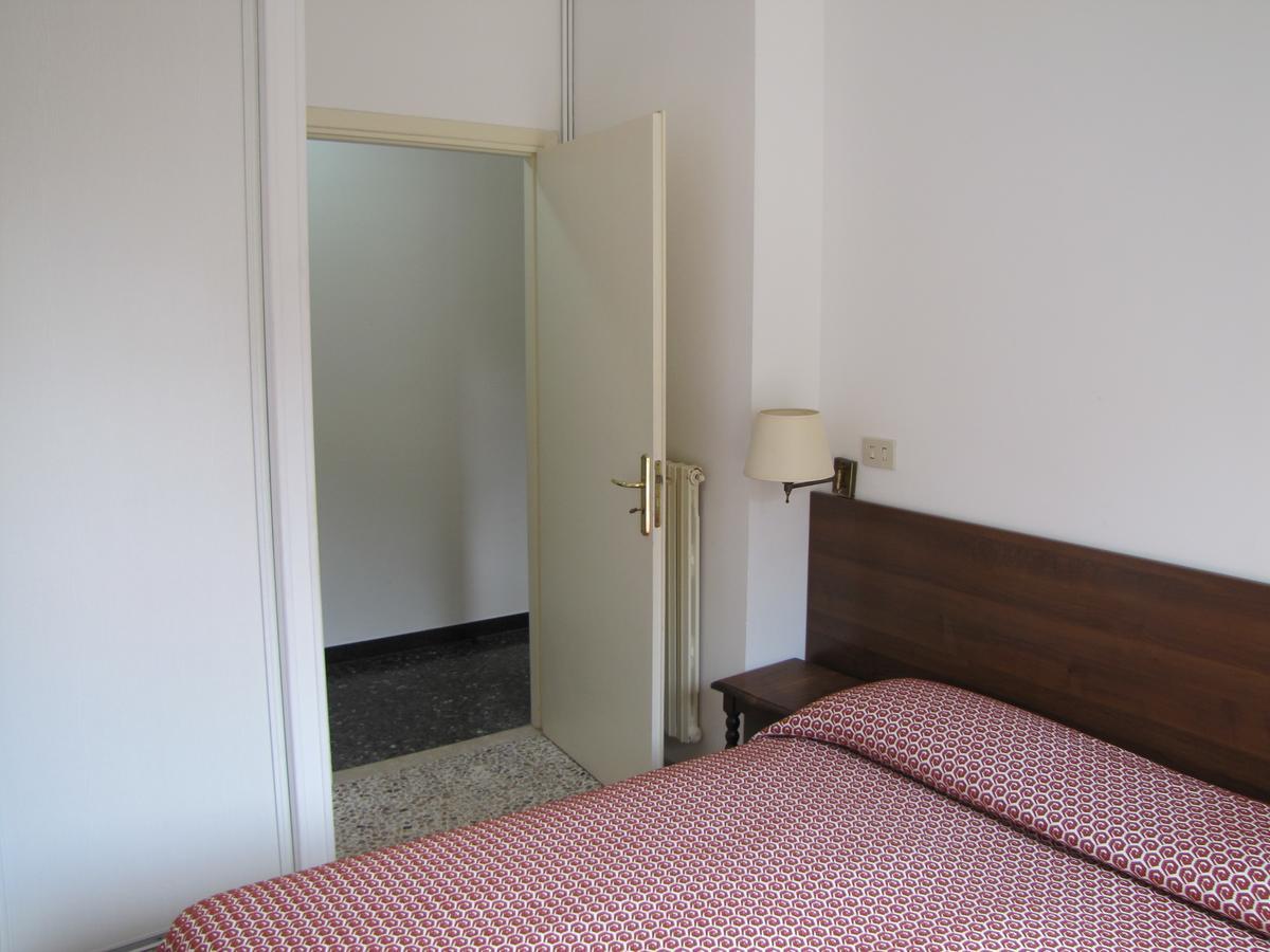 Holiday'S Beach Aparthotel Ventimiglia Luaran gambar